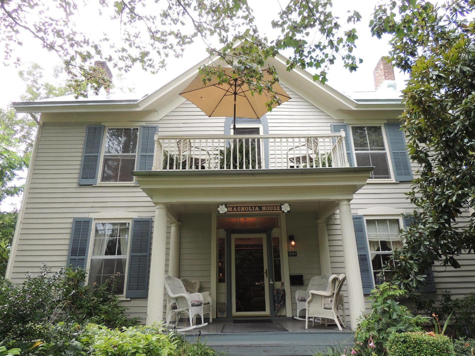 1868 Magnolia House Inn Lexington Extérieur photo