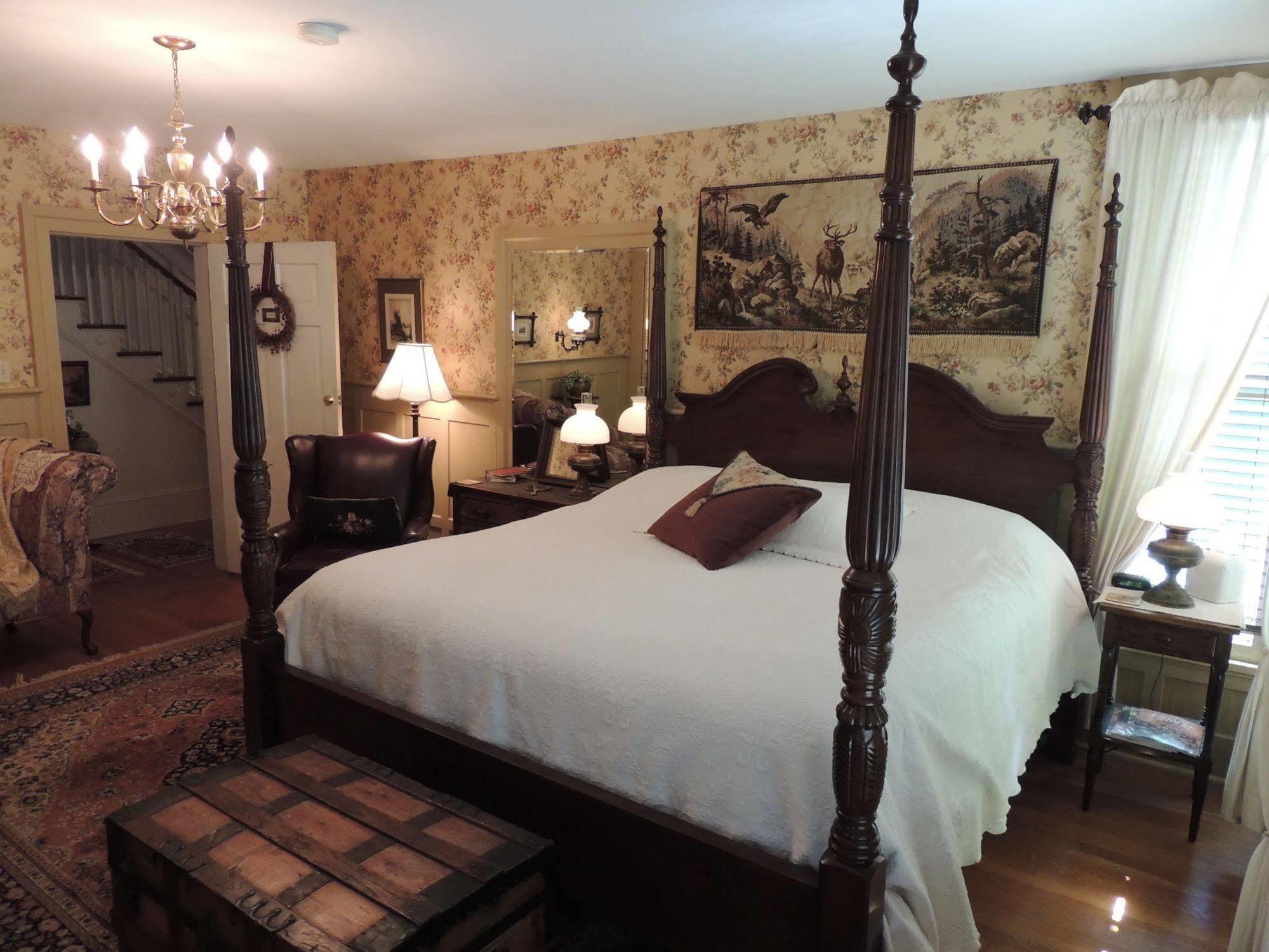 1868 Magnolia House Inn Lexington Extérieur photo