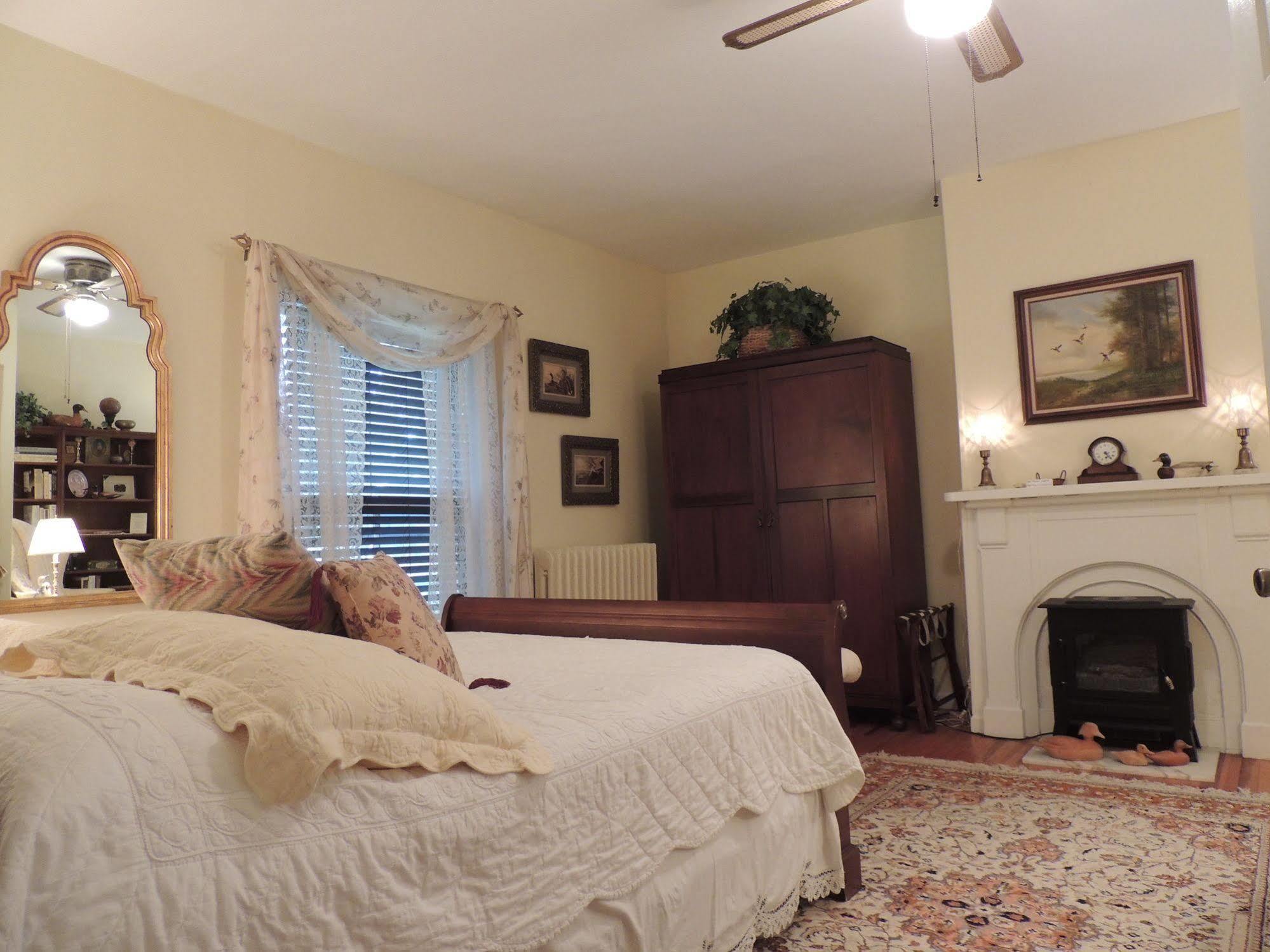 1868 Magnolia House Inn Lexington Extérieur photo