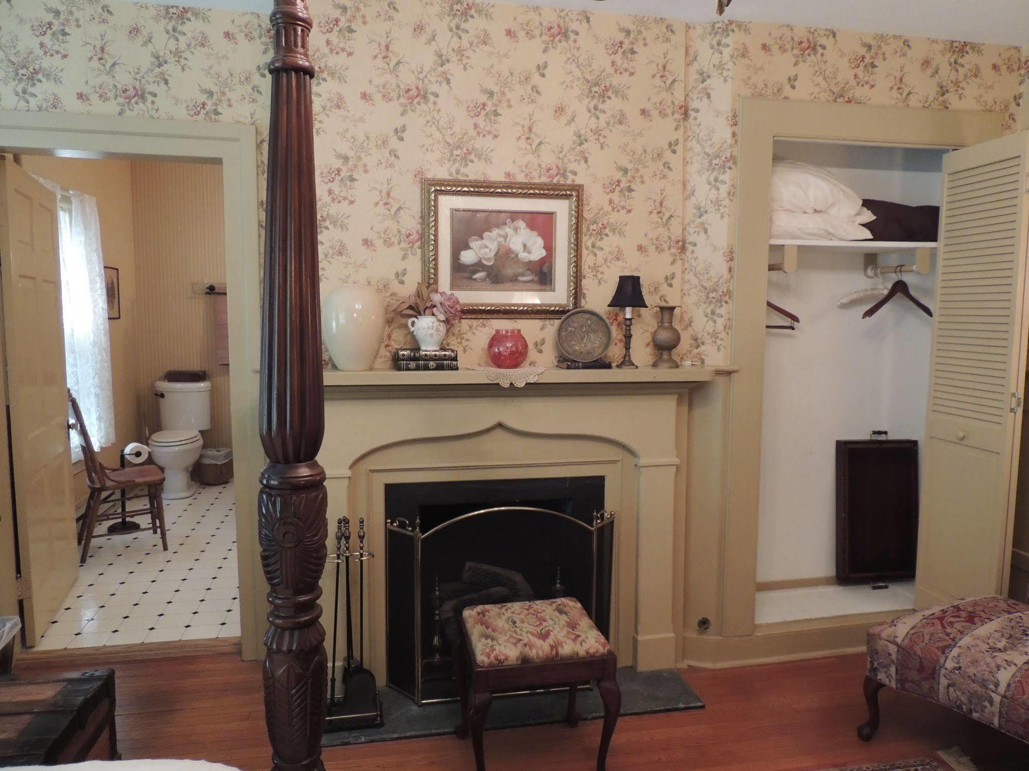 1868 Magnolia House Inn Lexington Extérieur photo